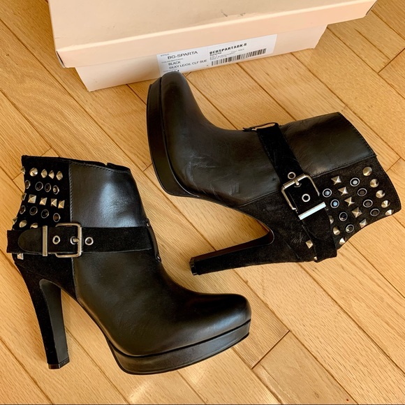 BCBG Black Leather/Suede Booties NWT - Picture 6 of 6